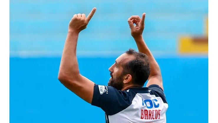 Hernán Barcos comenzó a sonar en LDU por su posible regreso.