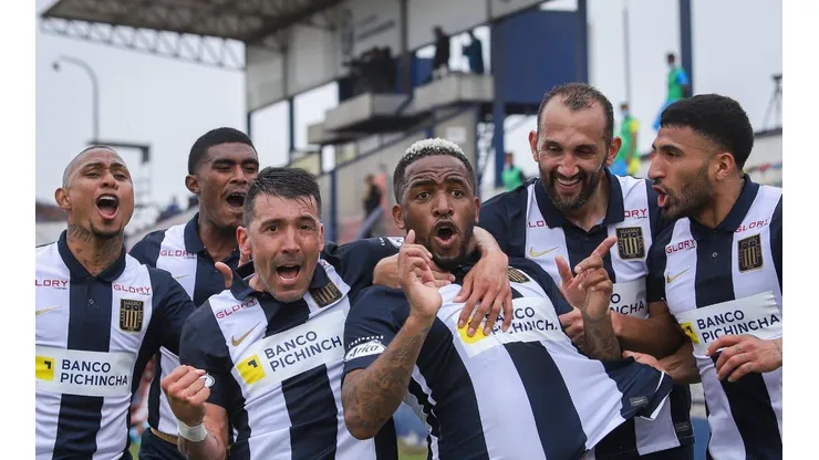 Alianza Lima salió campeón en la Liga 1 tras vencer a Sporting Cristal.