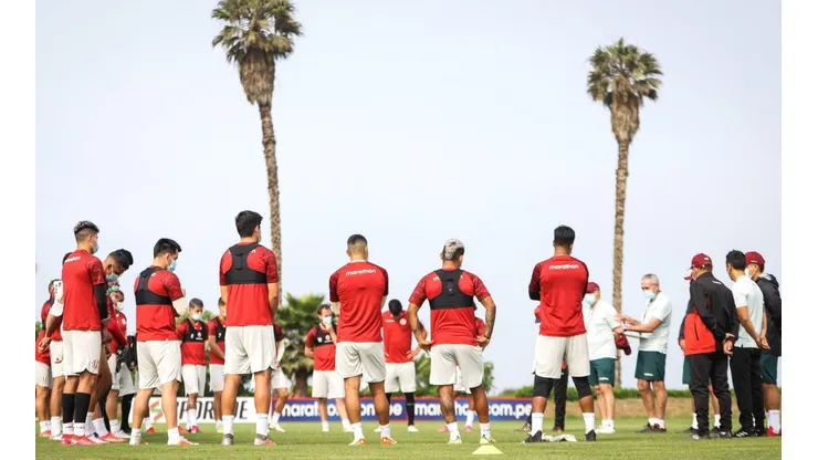 Universitario de Deportes viene haciendo su pretemporada en Capomar.