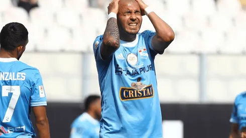 Marcos Riquelme: "Me voy con un sabor amargo por no haber podido defenderte como tenía que ser"