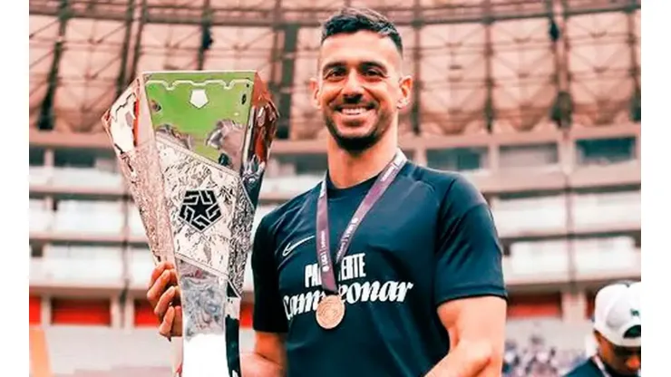 Jonathan Lacerda se habría despedido con video en Instagram: Los queremos mucho blanquiazules"