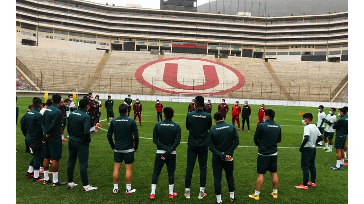 Universitario de Deportes suele entrenar en el Estadio Monumental.