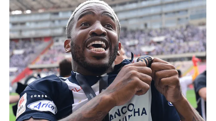 Fondo Blanquiazul: "Jefferson Farfán venía a la segunda división con Alianza Lima"