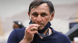 Carlos Bustos confirmó negociaciones por Christian Ramos y Raziel García