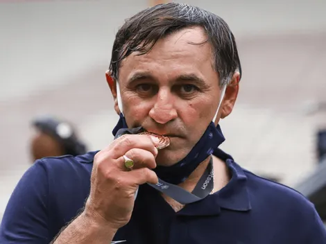 Carlos Bustos confirmó negociaciones por Christian Ramos y Raziel García