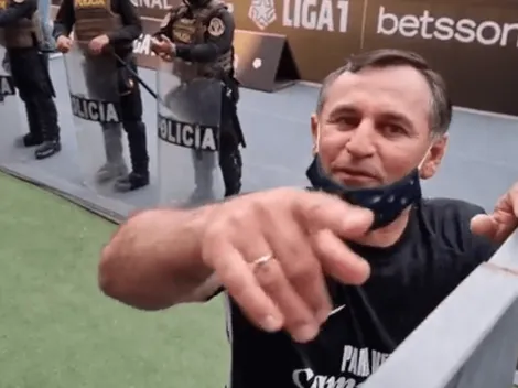 Carlos Bustos bromeó a periodista: "¿¡Cómo haces para saber cómo vamos a jugar!?"