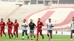 Universitario de Deportes suele entrenar en el estadio Monumental de Ate.