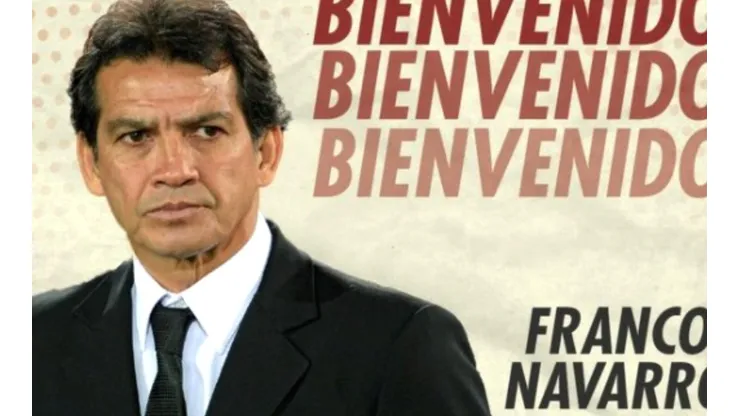 ¡Otra vez! Hinchas de UTC realizan sarcásticas opiniones tras anuncio de Navarro como DT