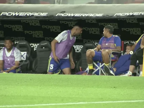 "Imposible aburrirse": Carlos Zambrano recibió críticas por pelearse en el banco de Boca