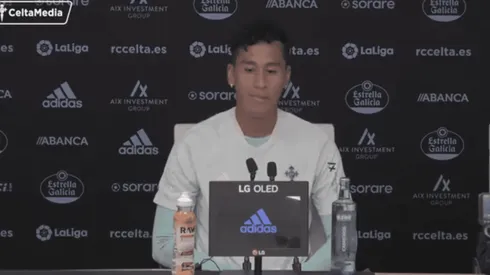 Renato Tapia brindó conferencia de prensa en el Celta de Vigo.