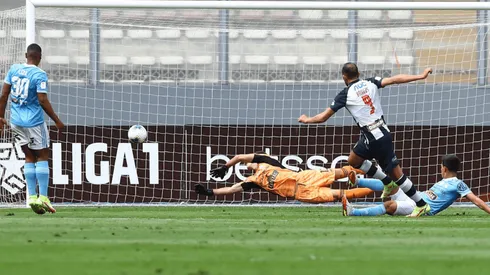 Hernán Barcos y la definición más exacta de su gol contra Sporting Cristal
