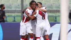 La Selección Peruana se puso adelante en dos oportunidades en Caracas.