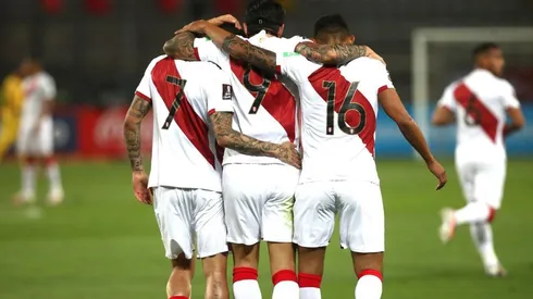 Gianluca Lapadula mandó mensaje en las redes tras triunfo de la Selección.