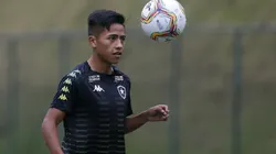 ¡Pierde el fichaje del año! Alexander Lecaros no llegará a Universitario de Deportes