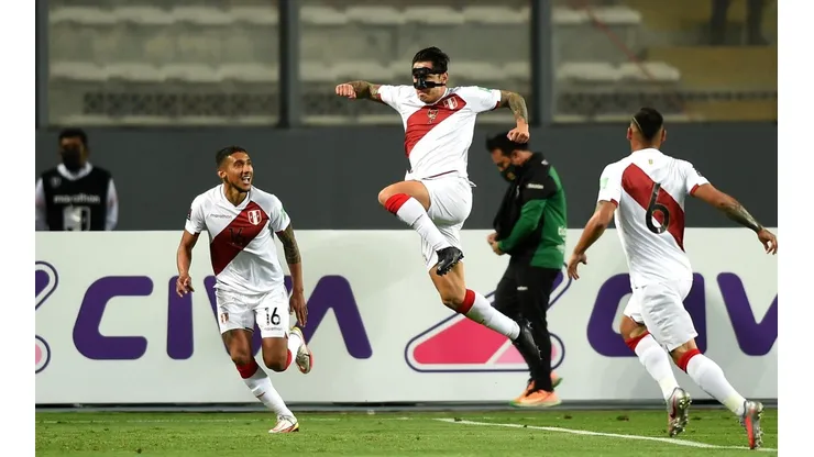 Gianluca Lapadula metió su primer gol en las eliminatorias sudamericanas.