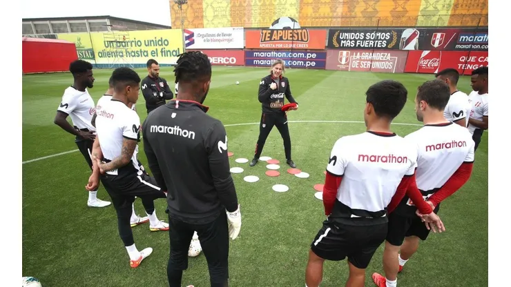 Ricardo Gareca vienen entrenando desde la semana pasada por esta fecha doble.