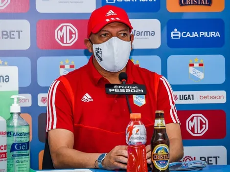 "Cristal es una institución seria": Roberto Mosquera comenzó a calentar la final