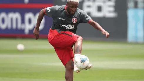 El sorprendente posteo de Jefferson Farfán en medio de las diversas críticas