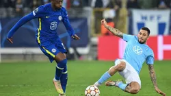 Fue bueno mientras jugó: Sergio Peña se jugó un 'partidazo' pero no evitó victoria del Chelsea