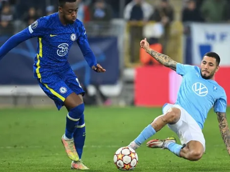 Fue bueno mientras estuvo: Sergio Peña se jugó un 'partidazo' pero no evitó victoria del Chelsea