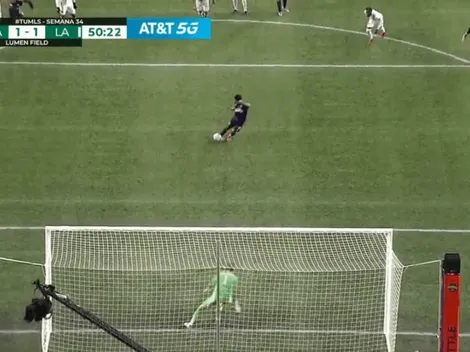 Raúl Ruidíaz 'la picó' en el empate 1-1 del Seattle Sounders ante Los Ángeles Galaxy