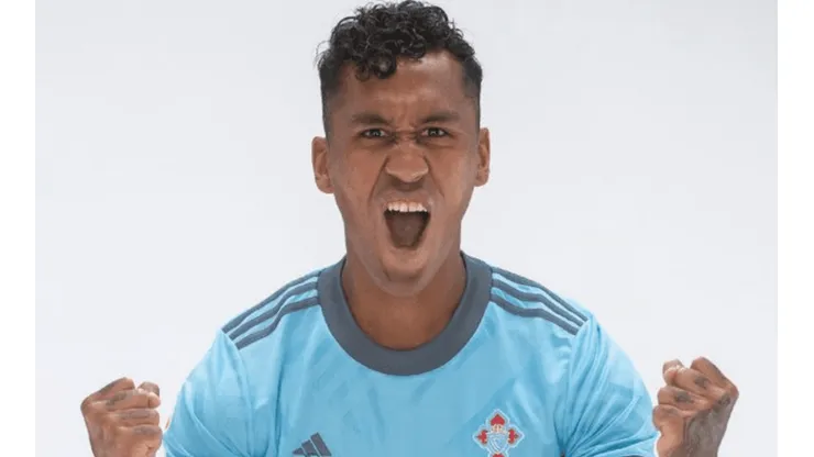 Estará con nosotros pronto: Renato Tapia se recuperó de su lesión informó el Celta de Vigo