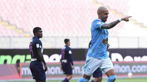 Volvió el goleador, Riquelme anotó doblete con este remate para Cristal 3-1 ante Alianza