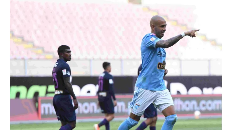 Volvió el goleador, Riquelme anotó doblete con este remate para Cristal 3-1 ante Alianza