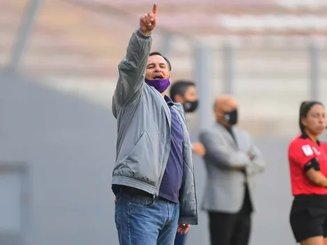 Carlos Bustos, enojado tras caída ante Sporting Cristal: “Regalamos un tiempo”