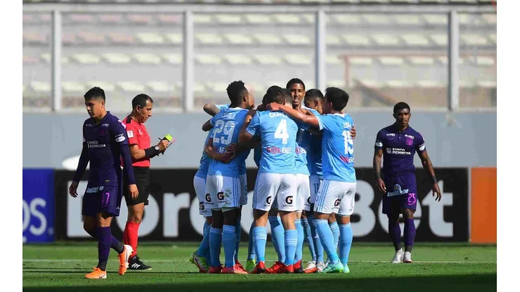 Volvió la máquina celeste: Cristal goleó 3-1 a Alianza con doblete de Marcos Riquelme
