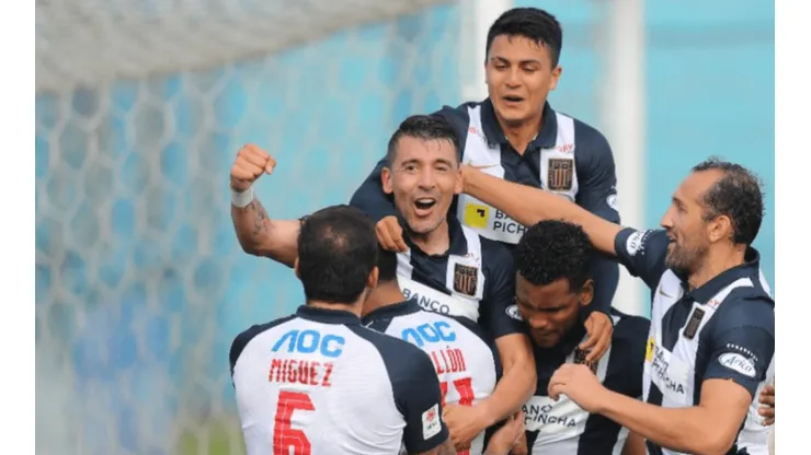 Edgar Benítez tras caída ante Sporting Cristal: "Corregiremos errores a un mes de la final"
