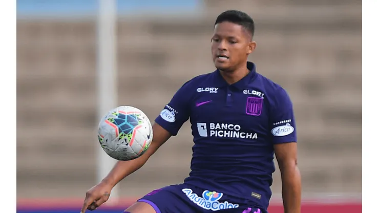 Yordi Vílchez calienta la previa: "Este partido ante Sporting Cristal será termómetro de la final"