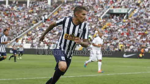Paolo Guerrero jugó un amistoso con Alianza Lima.