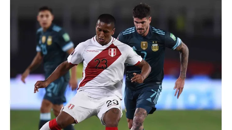 ¡Números para Europa! Aquino suma la mayor cantidad de quites en las Eliminatorias
