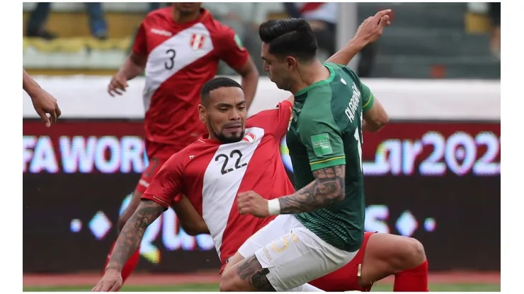 Los números de Alexander Callens que lo posicionan como el mejor en el Perú vs Bolivia