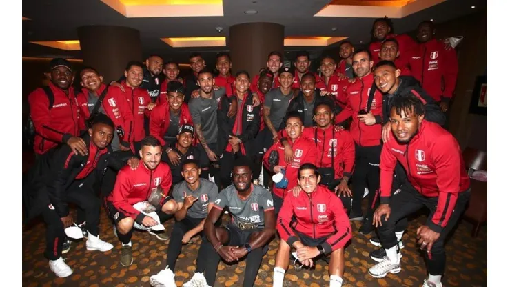 La Selección Peruana venció 2-0 a la Selección Chilena en las eliminatorias.