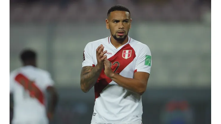 Alexander Callens y su revelación que preocupa: "Me va muy mal en altura"