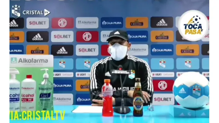 Roberto Mosquera es el entrenador del Sporting Cristal desde el año pasado.