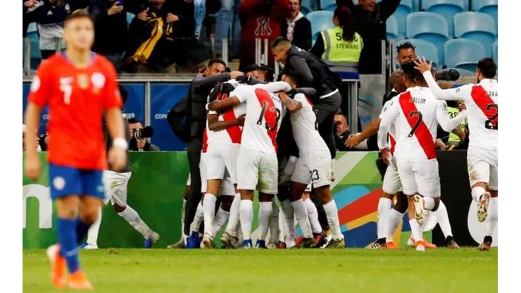 Selección Peruana juega contra Chile en el Nacional de Lima.