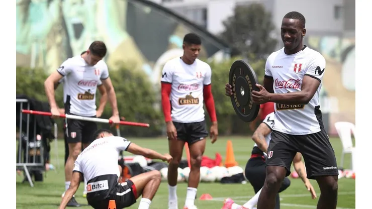 Santiago Ormeño jugó la última Copa América con la Selección Peruana.
