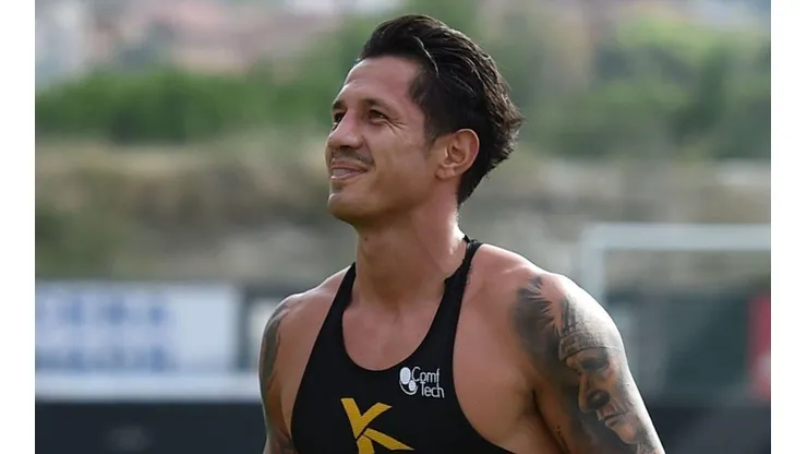 Gianluca Lapadula es el delantero titular del Benevento de la Serie A.
