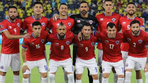 Chile convoca de emergencia a dos jugadores de Europa para duelo ante Perú por Eliminatorias