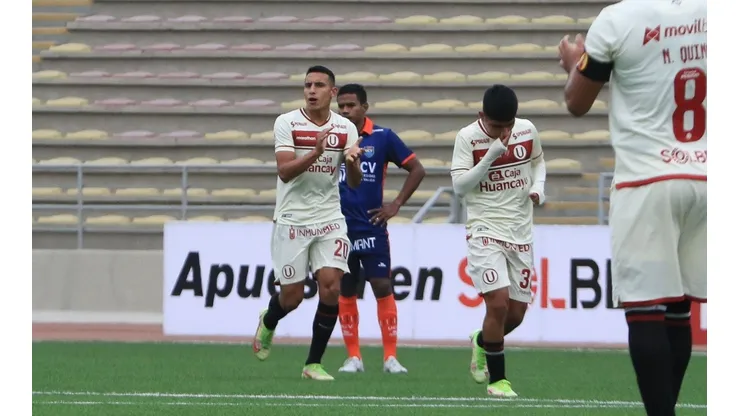 ¡Sigue la racha! Alex Valera anotó un golazo para el 1-0 de Universitario ante César Vallejo