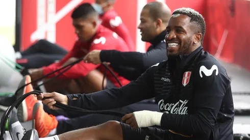 Jefferson Farfán viene entrenando en la Videna con la Selección Peruana.