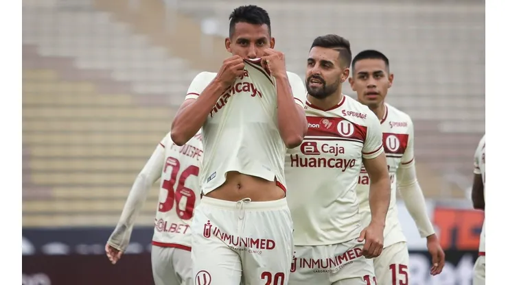 Por si no llega Yordy Reyna, Alex Valera marcó espectacular golazo para Universitario