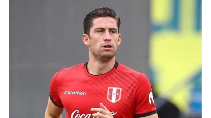 Santiago Ormeño sumó minutos en la Copa América con Perú.