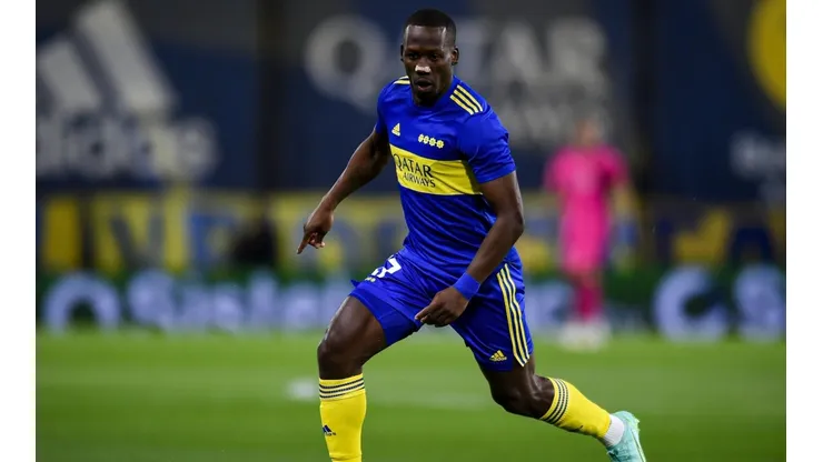Luis Advíncula llegó a Boca tras ascender con el Rayo Vallecano.
