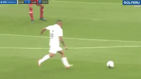 Kevin Peña es mediocampista en Deportivo Municipal.