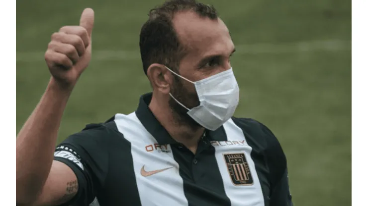 Hernán Barcos se mentaliza en el campeonato nacional: "Nos quedan seis finales"