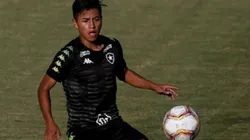 Botafogo anunció la salida de Alexander Lecaros por problemas financieros